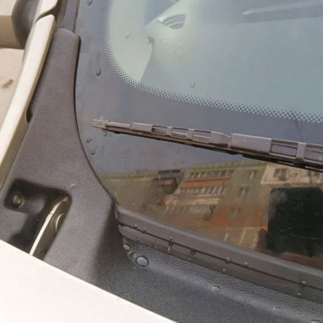 Накладка в проем стеклоочистителя(жабо) Var №1 для Renault Duster(2012-н.в) Nissan Terrano(2014-н.в) купить недорого с доставкой в Бор